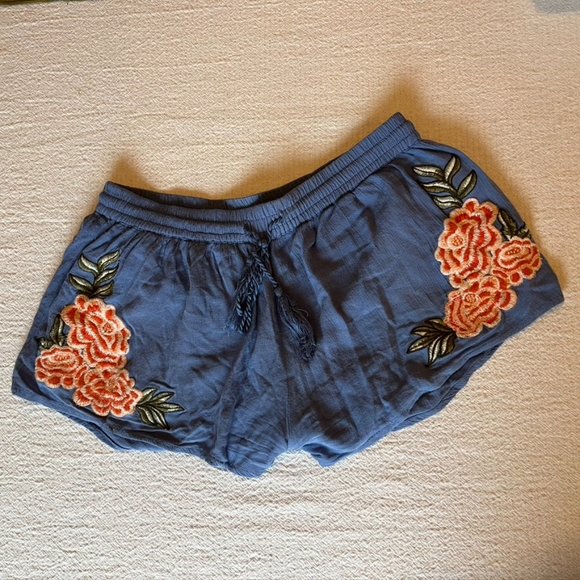 Floral Boho Shorts - with pockets! - Picture 2 of 3